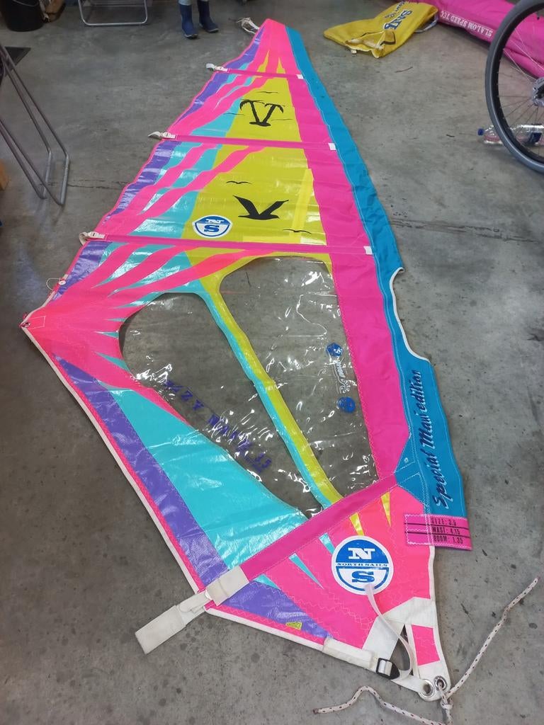 North Sails Ezzy Wave special Maui Edition 3,5m, Ophalen of Verzenden, Zo goed als nieuw, Zeil, Minder dan 5 m²