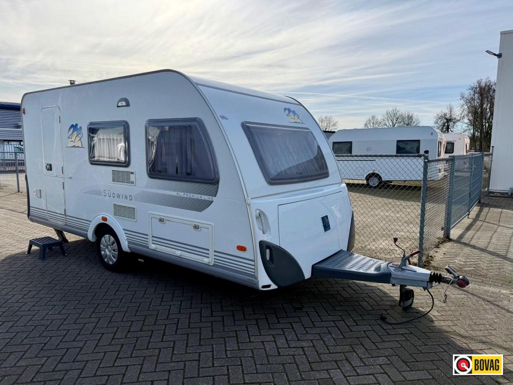Knaus Sudwind Premium Line 420 QD, Bedrijf, Treinzit, 750 - 1000 kg, Schokbreker