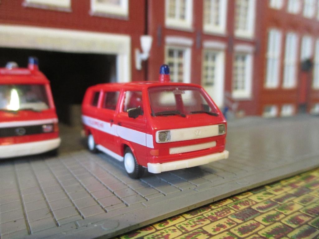 Volkswagen T3 Transporter Feuerwehr Brandweer Gemodificeerd, Ophalen of Verzenden, Gebruikt, Bus of Vrachtwagen, Herpa