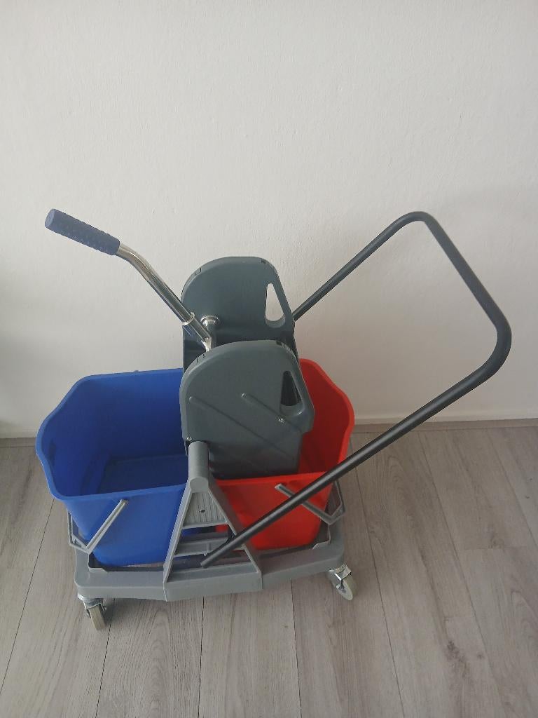 Dweilkar met bord en vloer reiniger, Huis en Inrichting, Schoonmaakartikelen, Dweilemmer, -bak, of -wagen, Ophalen of Verzenden