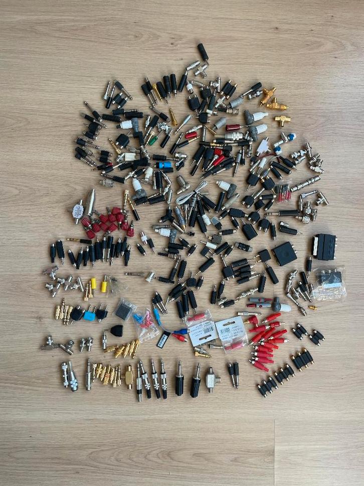 Audio connectors, grote partij deels vintage 350 stuks, Audio, Tv en Foto, Audiokabels en Televisiekabels, Zo goed als nieuw, Overige kabels