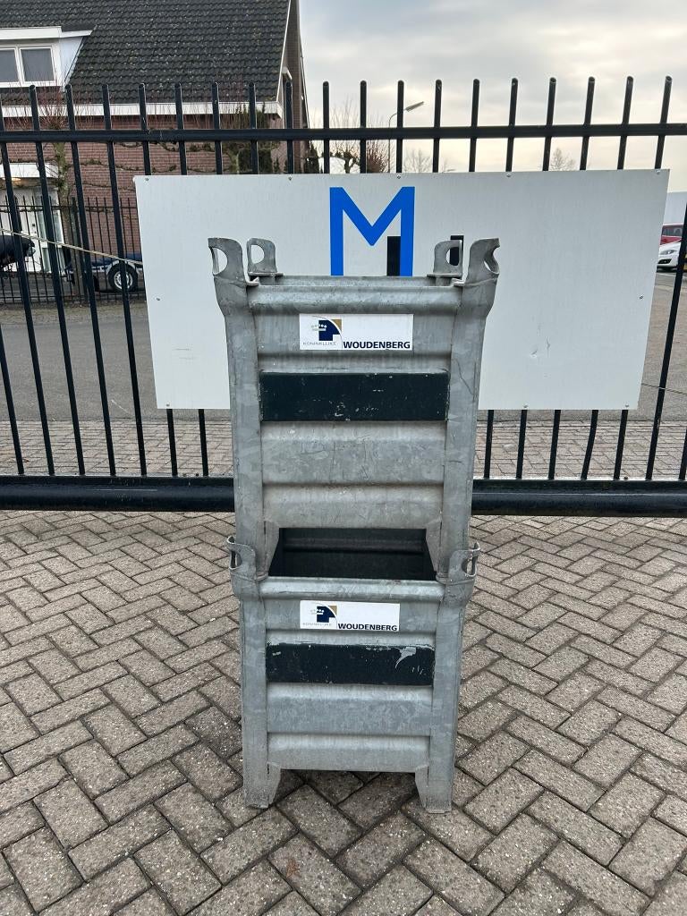 Stalen stapelbak/stapelkist/stapelbakken 55x55x70CM 14ST, Ophalen, Gebruikt