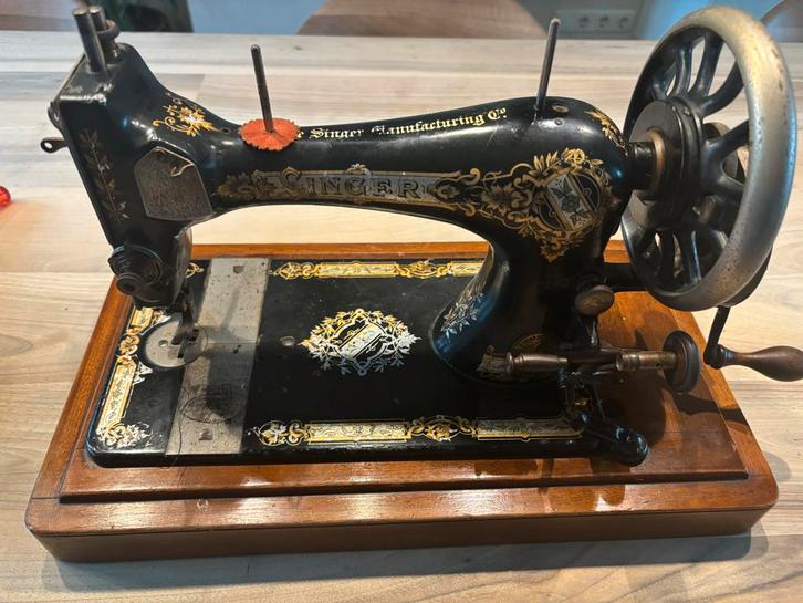 Oude Singer Naaimachine - Antiek, Antiek en Kunst, Antiek | Naaimachines, Ophalen
