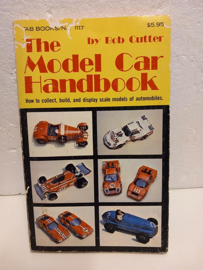 Model car handbook Collect built display scale models 3INCH, Gelezen, Cutter, Ophalen of Verzenden, Overige merken