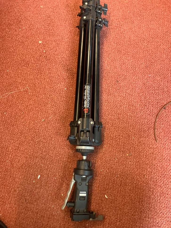 Manfrotto 144 Professioneel Statief - Gebruikt, Audio, Tv en Foto, Fotografie | Statieven en Balhoofden, Gebruikt, Driepoot, 150 tot 175 cm