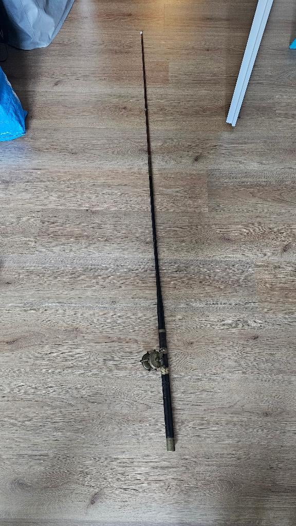 Antieke vishengel en molen, Watersport en Boten, Ophalen, Gebruikt, Complete hengel