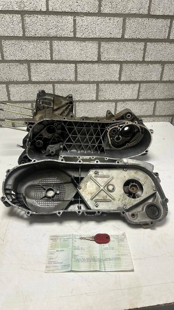 Piaggio skr skipper carter met papieren - 125cc AC blok 2t, Fietsen en Brommers, Brommeronderdelen | Scooters, Ophalen, Zo goed als nieuw