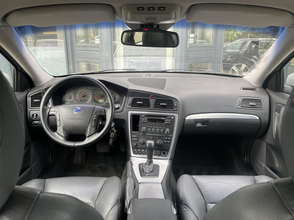 Volvo V70 2.5T Momentum Youngtimer l Leder l Xenon, Auto's, 1525 kg, Gebruikt, Zwart, 2521 cc