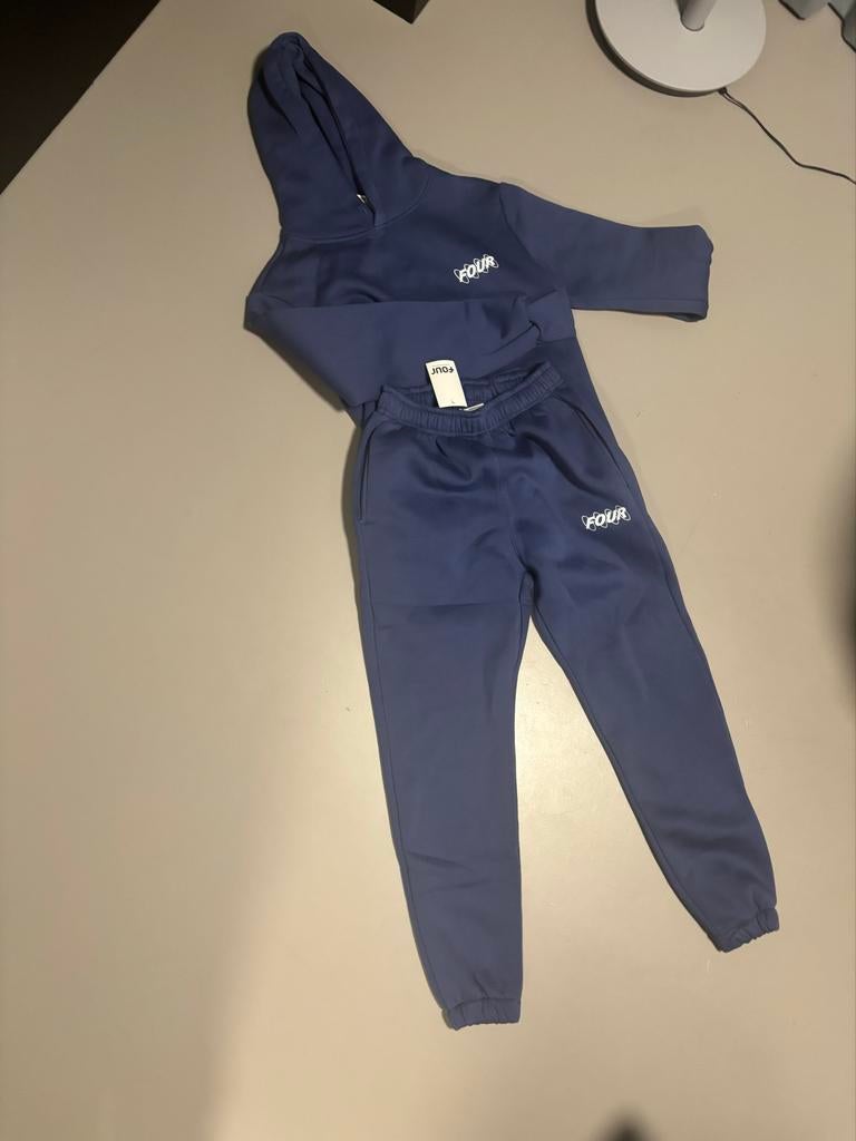 FOUR Amsterdam Trainingspak  - Nieuw met kaartjes, Ophalen of Verzenden, Nieuw