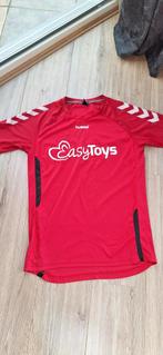 Diverse sportkleding: Hummel shirt, oranje shirt, sportshort, Overige typen, Zo goed als nieuw, Hummel, Rood