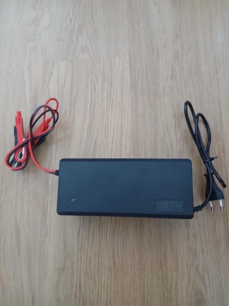 Acculader 48volt, Ophalen of Verzenden, Zo goed als nieuw