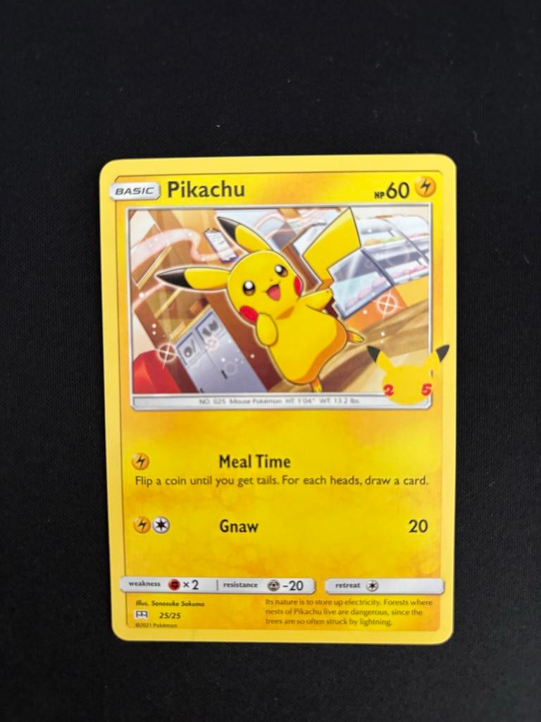 Pokemonkaart Pikachu 25/25 Celebrations, Ophalen of Verzenden, Zo goed als nieuw, Losse kaart