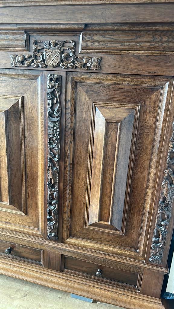 Eiken rankenkast met balpoten, Ophalen