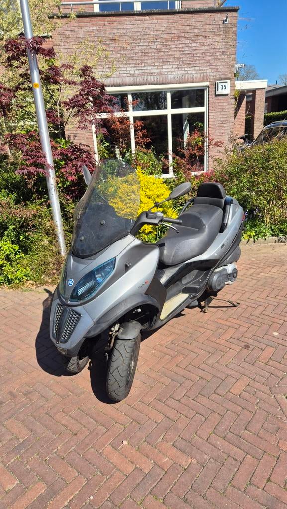 Piaggio mp3 500 LT, Ophalen
