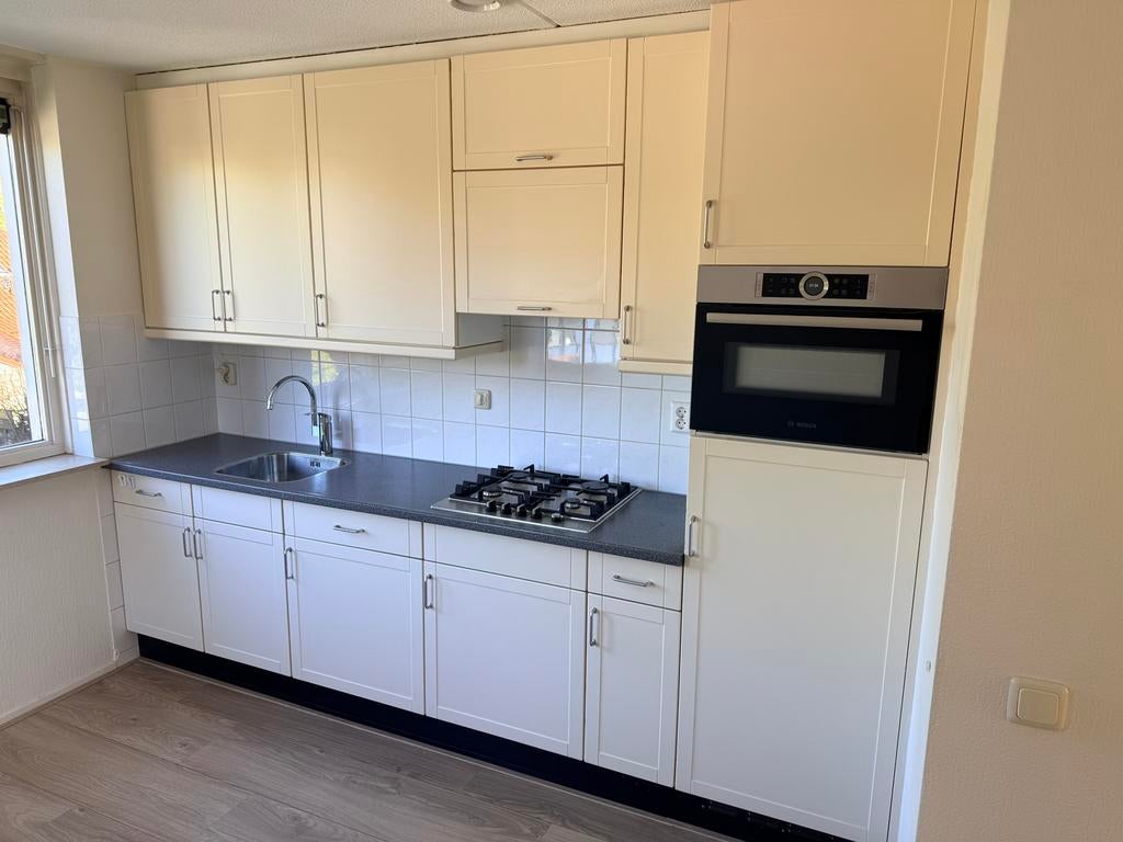 Complete (vermoedelijke) Bruynzeel keuken + Bosch apparatuur, Ophalen, Gebruikt, Wit, Enkelwandige keuken