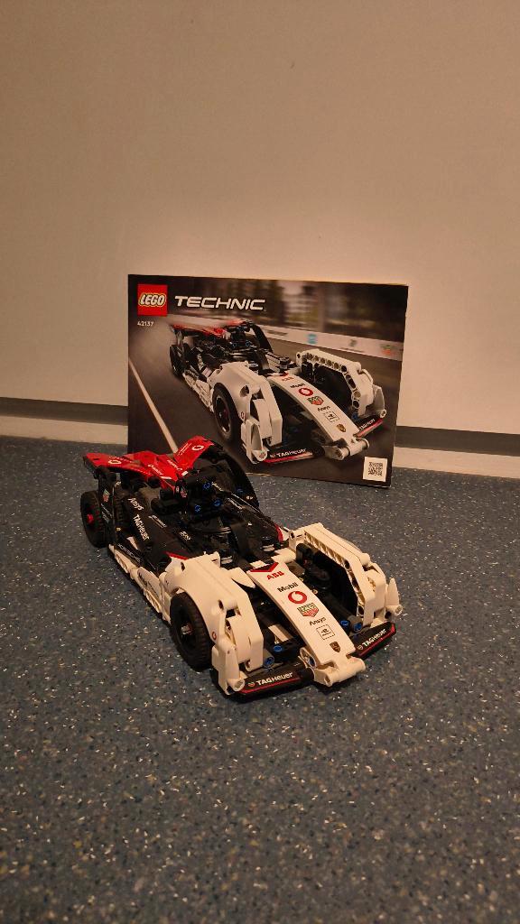 Lego Technic set 42137, Kinderen en Baby's, Speelgoed | Duplo en Lego, Zo goed als nieuw, Lego, Complete set, Ophalen of Verzenden