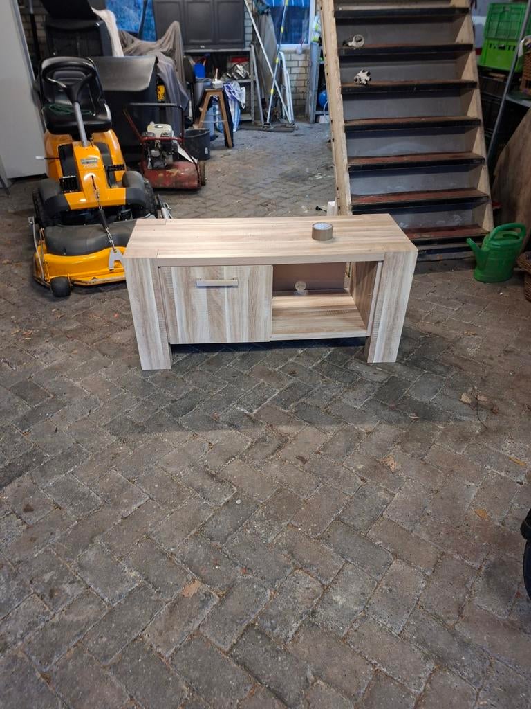Gratis tv kast 120cm, Gebruikt, 100 tot 150 cm, Ophalen of Verzenden, Minder dan 100 cm