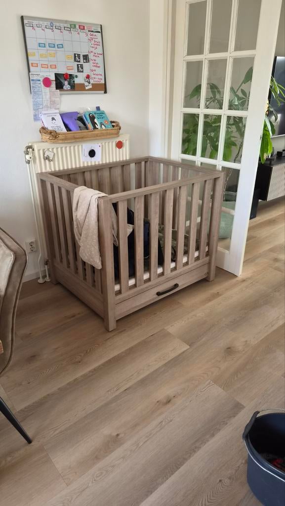 TWF baby box met lade, Ophalen