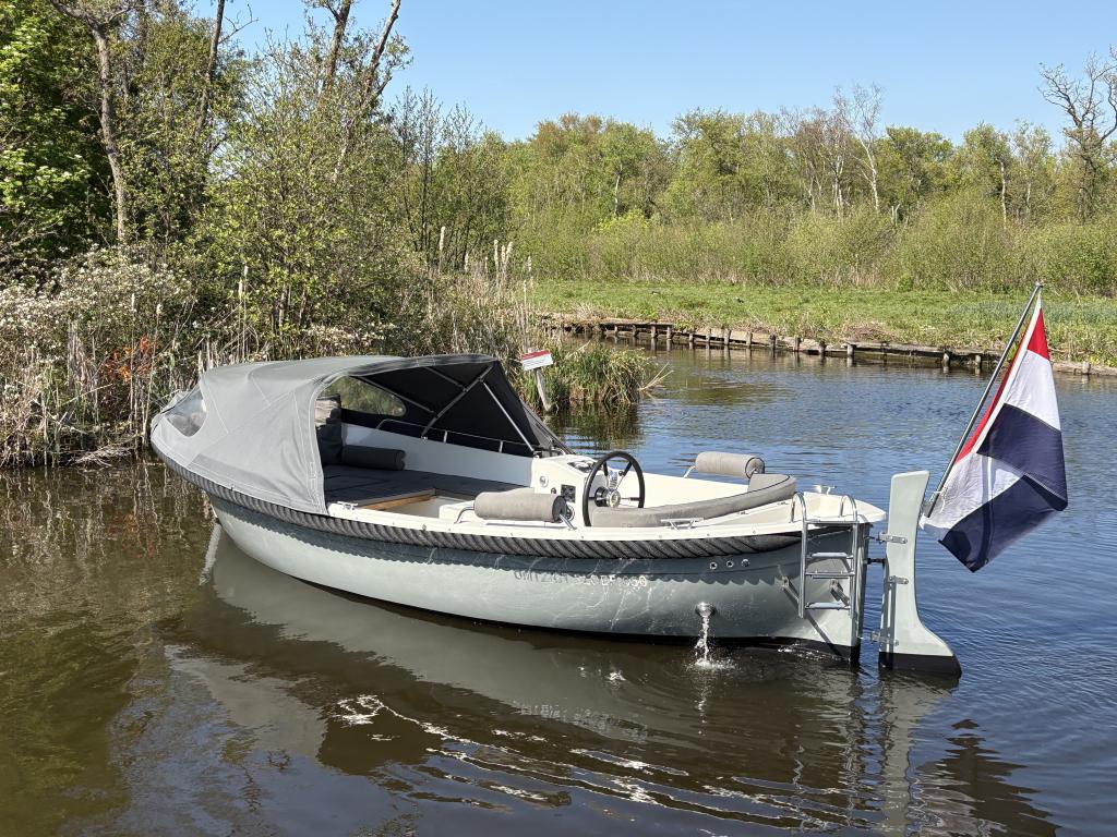 Omzigt 650 Reddingssloep (bj 2015), Gebruikt, Polyester, Overige brandstoffen, 6 meter of meer