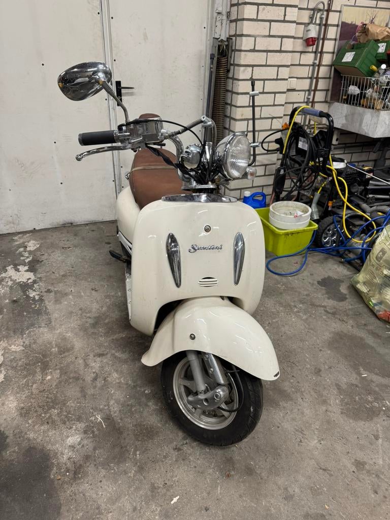 Santini Grande retro scooter, Fietsen en Brommers, Snorfietsen en Snorscooters, Gebruikt, Benzine, Ophalen, Overige merken