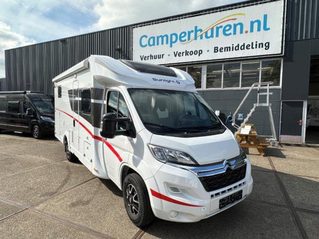 Sunlight T67 (70), Caravans en Kamperen, Campers, Sunlight, Ringverwarming, Koelkast, Bedrijf