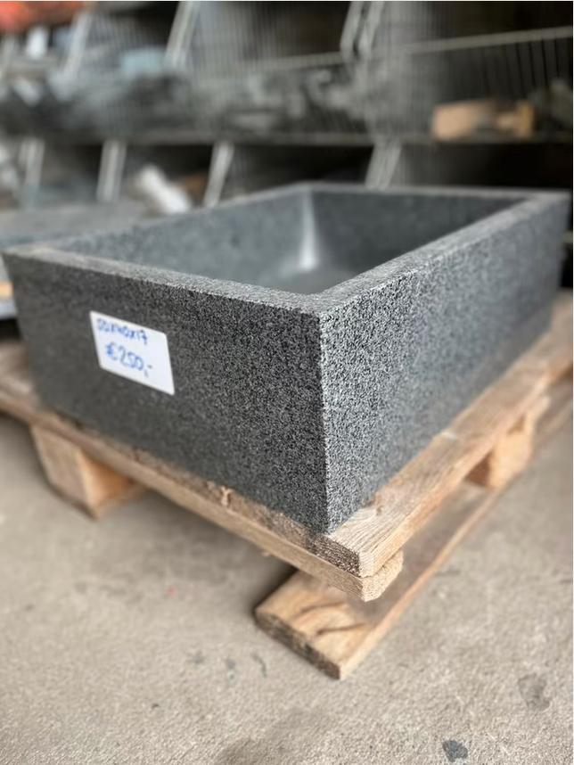 Granieten wasbak 50x40x17cm €250, Doe-het-zelf en Verbouw, Sanitair, Zo goed als nieuw, Wastafel, Steen, Ophalen