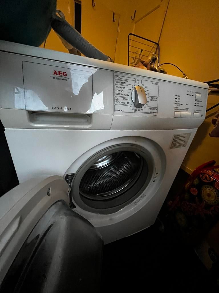 GRATIS - AEG Lavamat Wasmachine - Betrouwbaar en Efficiënt, Witgoed en Apparatuur, Wasmachines, Ophalen, Gebruikt, Voorlader, Wolwasprogramma