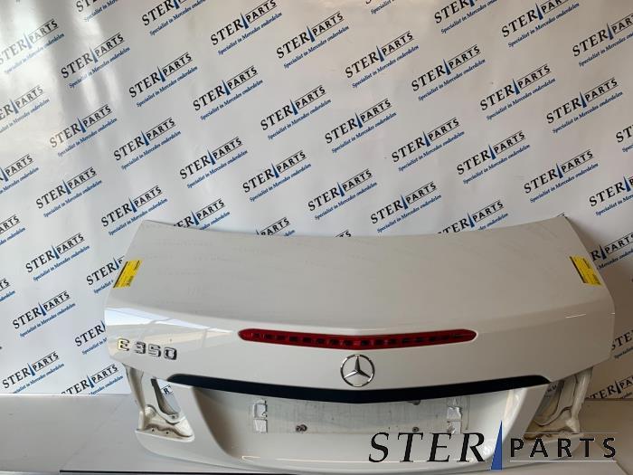 Kofferdeksel van een Mercedes E-Klasse (650), Gebruikt, -, Ophalen of Verzenden, -