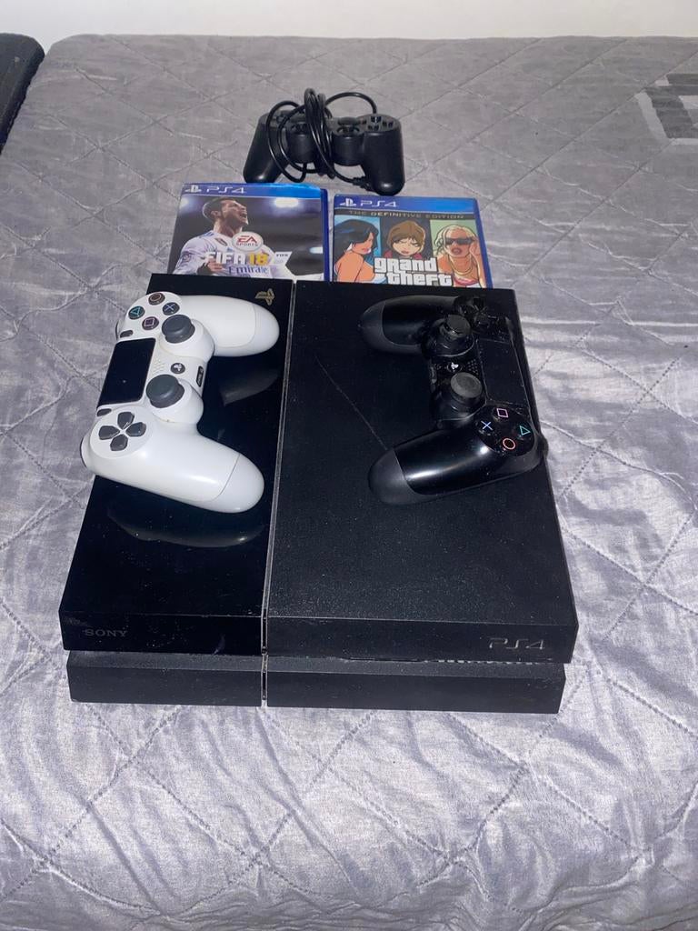 PS4 Slim 1TB met 2 controllers en 2 games, Spelcomputers en Games, Games | Sony PlayStation 4, Avontuur en Actie, Vanaf 18 jaar