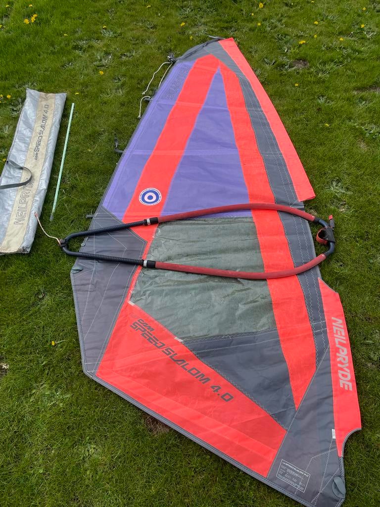 NEILPRYDE 4.0 Speed Slalom windsurfzeil, Ophalen, Minder dan 5 m², Zeil, Gebruikt