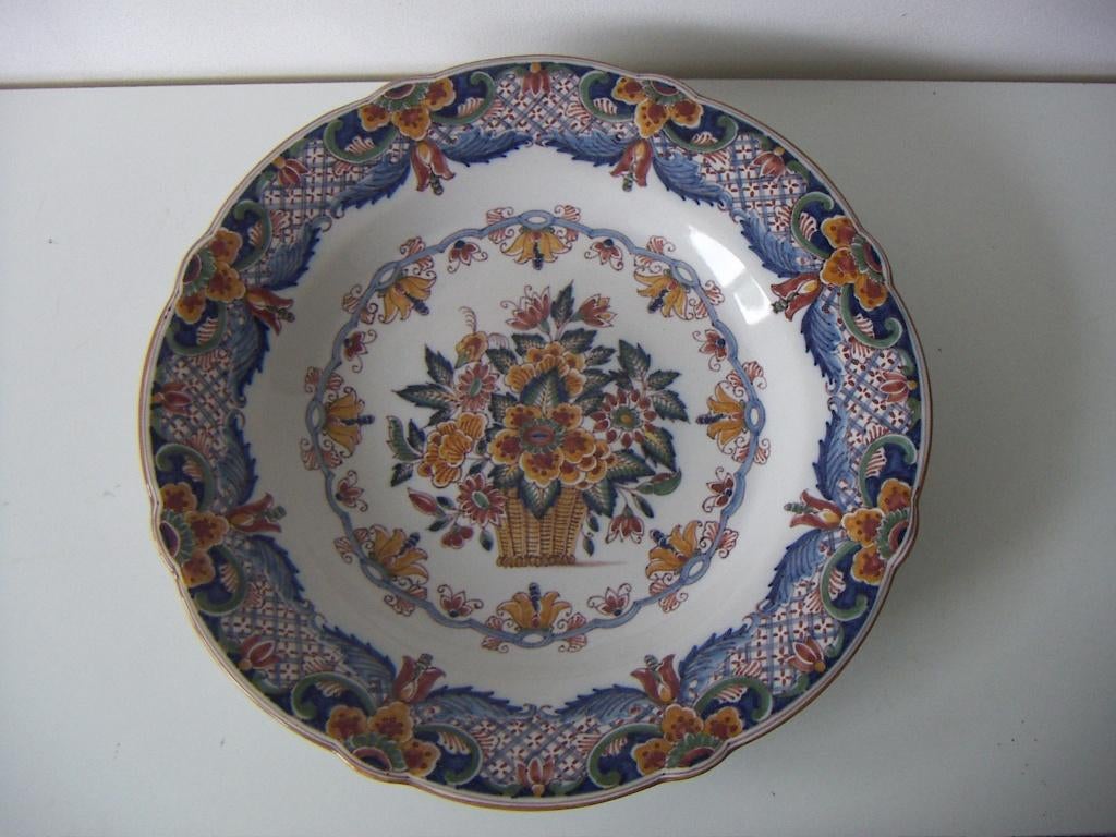 Makkum Tichelaar keramiek schaal jr.1940-1960. Bloemenmand., 35 cm, Steen/keramiek, Ophalen of Verzenden, Zo goed als nieuw