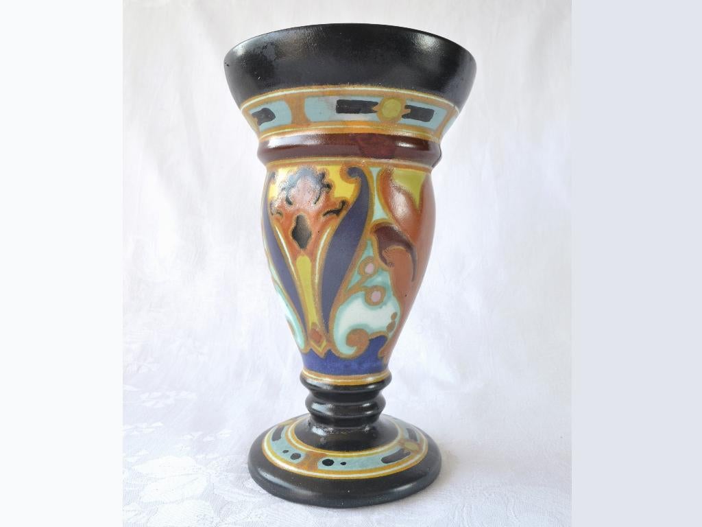 Platelen Vaas / bokaal, decor Olga – Arnhemse Fayence ~1920, Antiek en Kunst, Antiek | Keramiek en Aardewerk, Ophalen of Verzenden