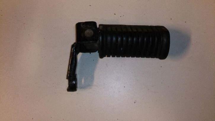 Kawasaki Z400 voetsteun rechtsvoor Z400J voetstep steun step, Ophalen of Verzenden, Gebruikt