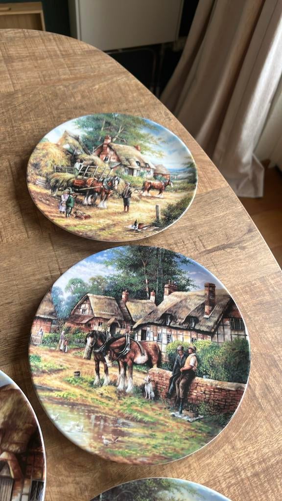 4 Prachtige Wedgwood Wandborden - Country Days Collectie, Antiek en Kunst, Antiek | Wandborden en Tegels, Ophalen of Verzenden