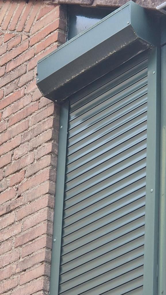 Groene rolluiken, Doe-het-zelf en Verbouw, Rolluiken, Gebruikt, Minder dan 100 cm, Minder dan 100 cm, Overige kleuren, Ophalen