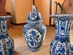 Prachtige Delfts Blauwe Aardewerken Vazen Set - Royal Boch, Antiek en Kunst, Antiek | Vazen, Ophalen of Verzenden