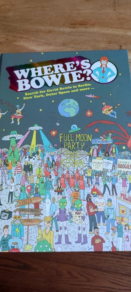 Waar is Bowie? Zoekboek voor David Bowie fans, Ophalen of Verzenden, Zo goed als nieuw, Laura Coulman