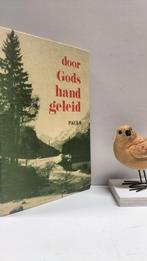 Paula; Door Gods hand geleid, Ophalen of Verzenden, Gelezen