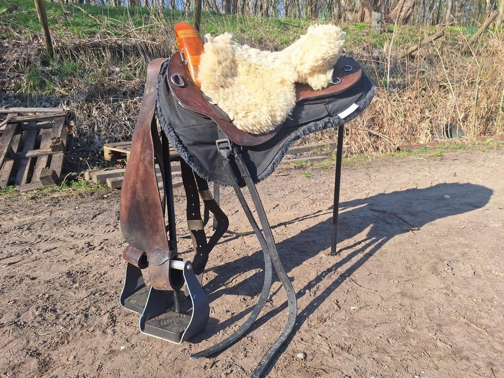 ROC sattel met toebehoren, Dieren en Toebehoren, Ophalen