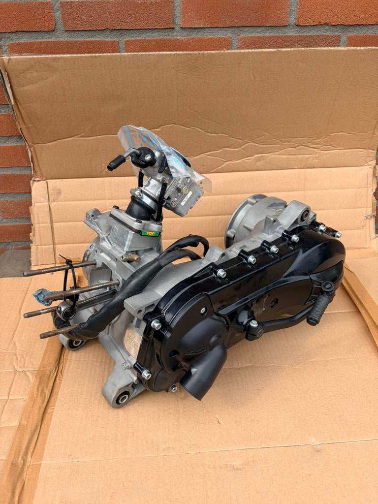 🔹 Motorblok M07 DD DG Gilera Runner 125cc, Ophalen of Verzenden, Zo goed als nieuw, Blok, Piaggio