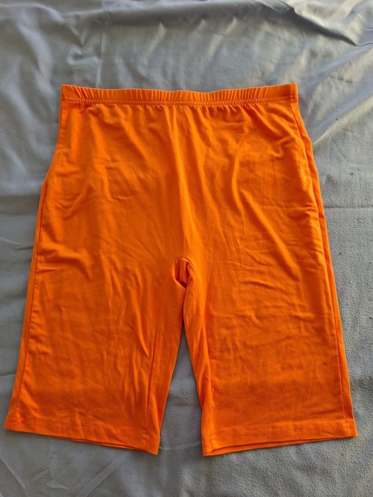 Korte Oranje Legging maat L !!, Kleding | Dames, Leggings, Maillots en Panty's, Ophalen of Verzenden, Zo goed als nieuw, Oranje