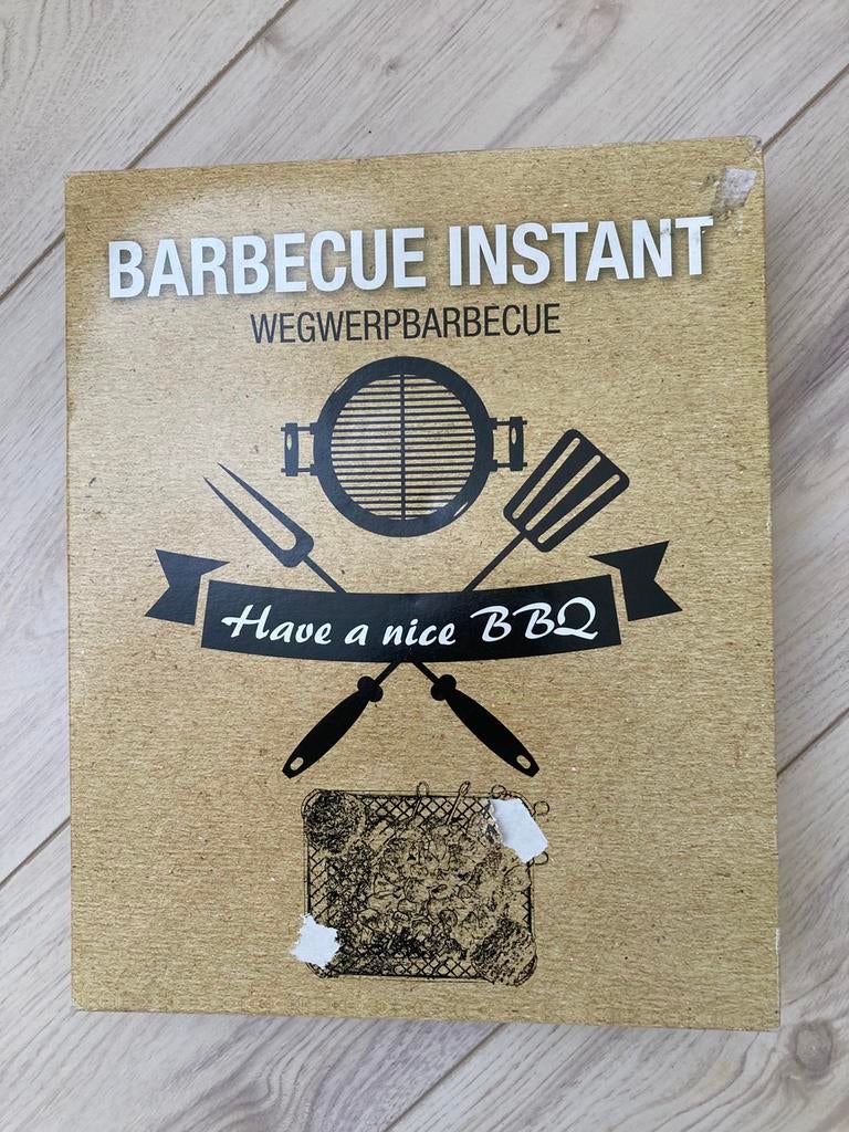Wegwerp Barbeque, compleet nieuw in de doos!, Ophalen of Verzenden, Zo goed als nieuw