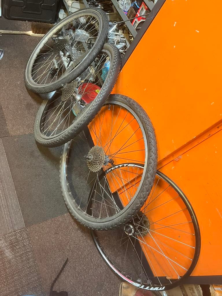 26” achterwielen 8 en 9 versnellingen., Wiel, Gebruikt, ., Ophalen of Verzenden