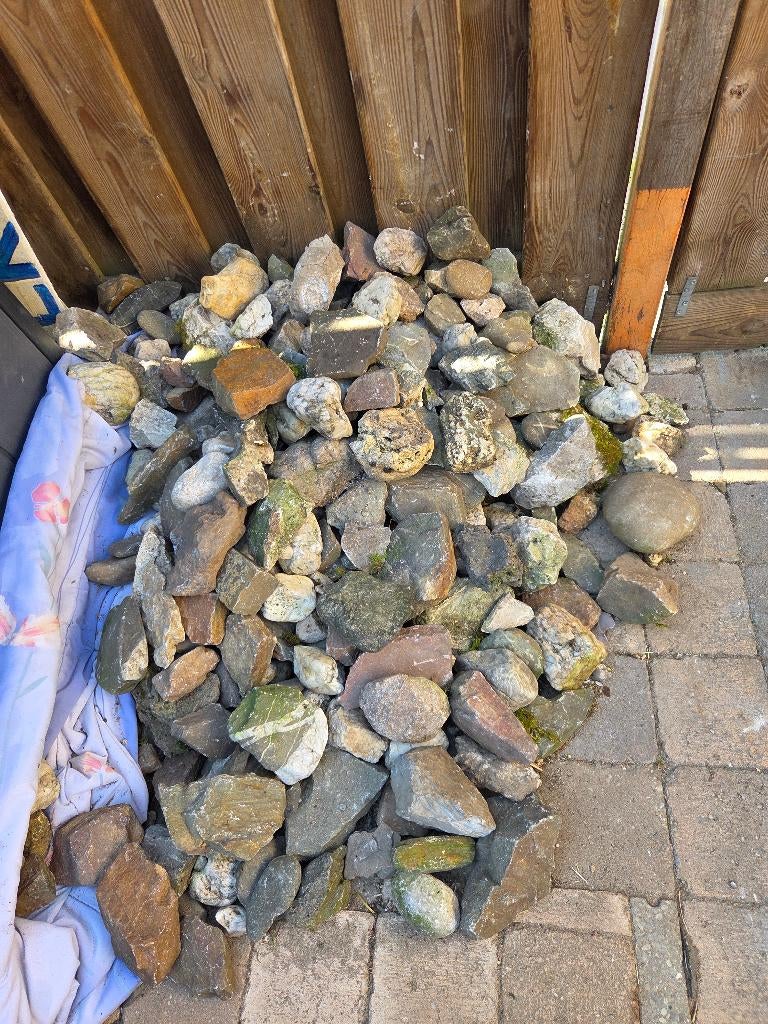 Gratis mooie stenen voor langs de rand van de vijver, Tuin en Terras, Vijvers, Ophalen, Gebruikt