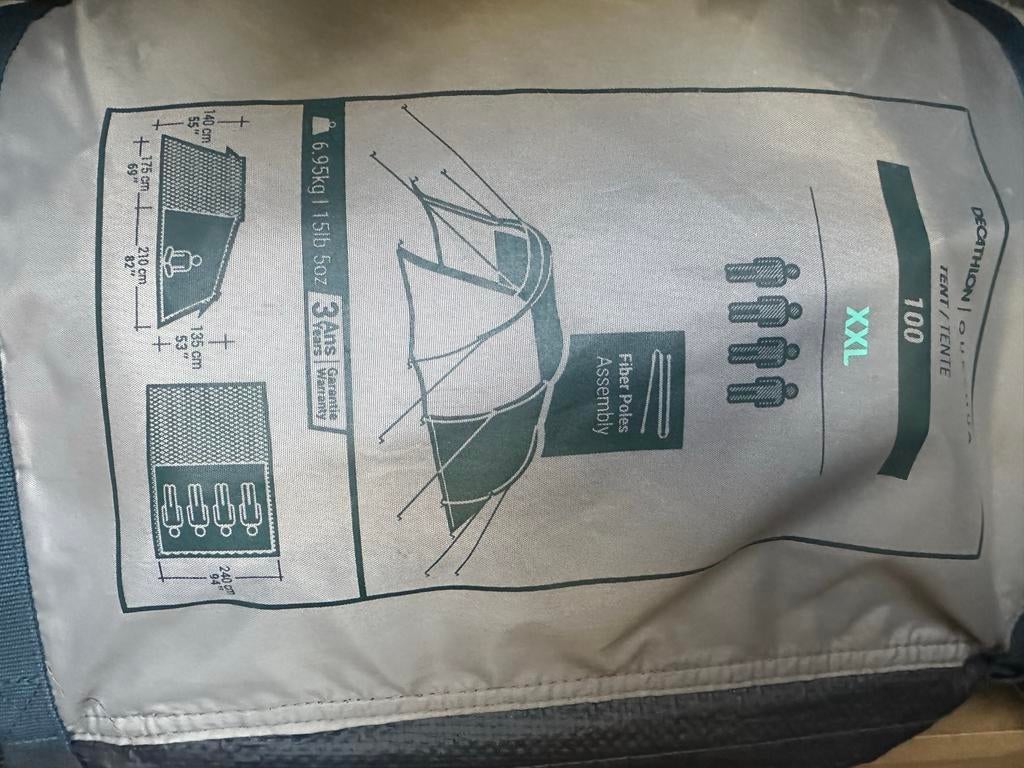 Quechua 4 persoons tent XXL, Ophalen, Gebruikt, Tot en met 4