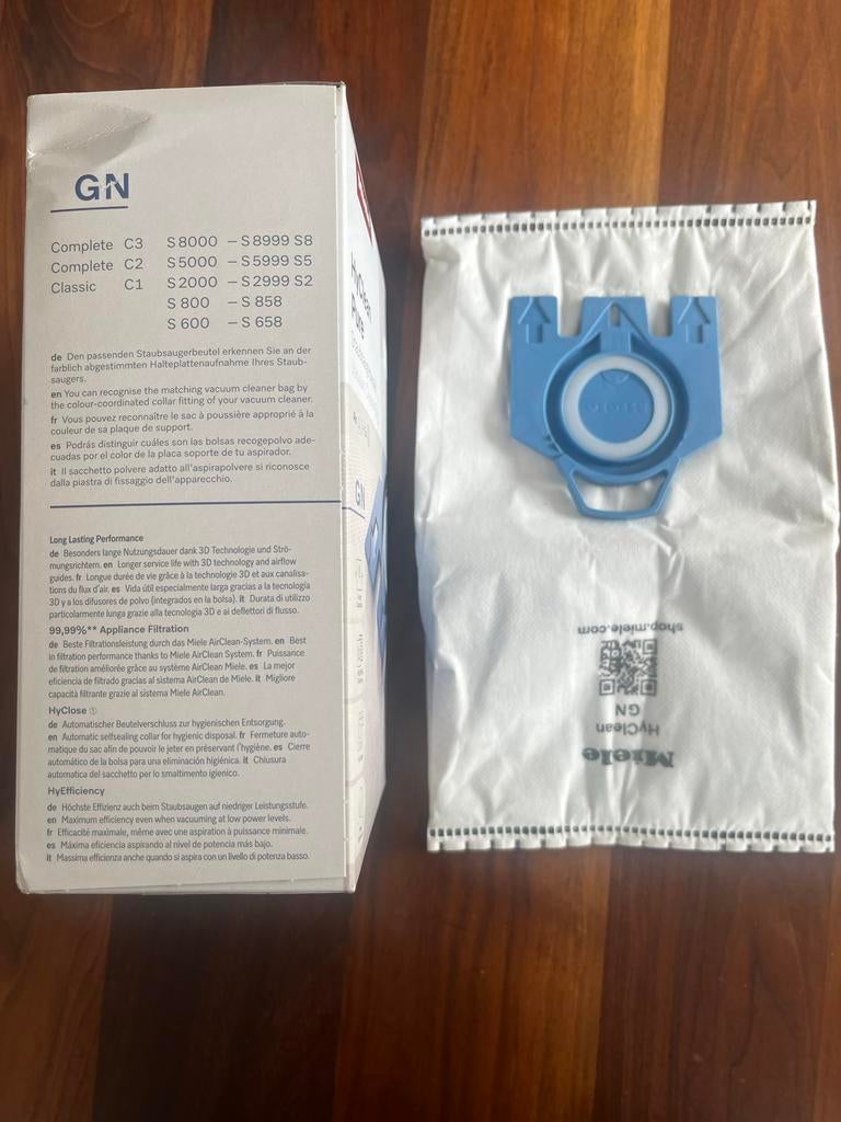 Miele HyClean Pure GN stofzuigerzakken (volle doos + 1 losse, Ophalen of Verzenden, Nieuw, Stofzak, Overige typen