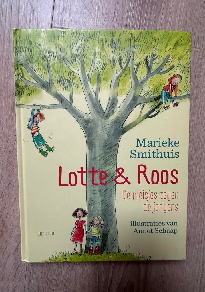 Lotte en Roos, de jongens tegen de meisjes- Marieke Smithuis, Ophalen of Verzenden, Gelezen, Fictie algemeen