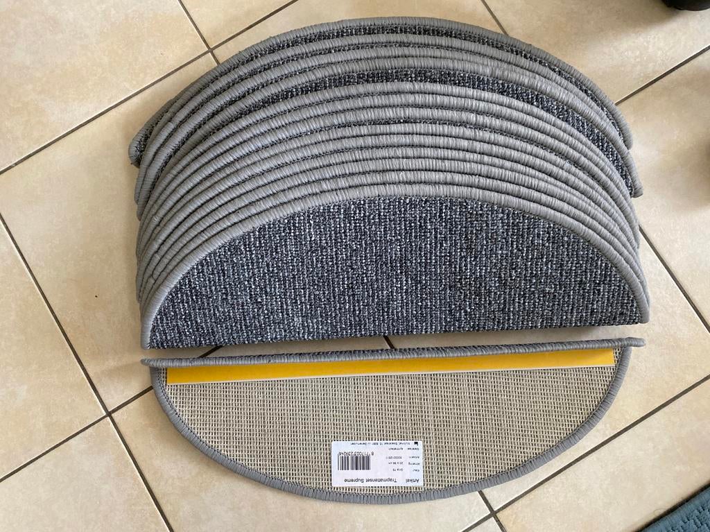 Nieuw 15 zelfklevende trapmaantjes grijs, Minder dan 50 cm, 50 tot 100 cm, Nieuw, Ophalen of Verzenden