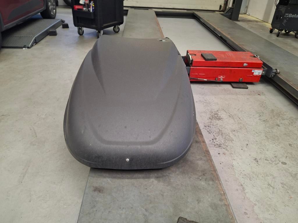 Dakkoffer 400L Dacia Jogger €50 - 1 jaar oud, met defect, Ophalen of Verzenden