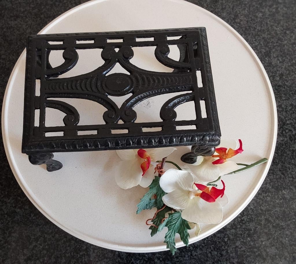 Mooi en apart strijkijzer treefje - Perfecte staat!, Vintage, Zwart, Ophalen of Verzenden, Zo goed als nieuw